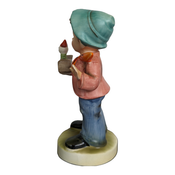 The Hummel Figurine Boy With Jack In The Box 
VINTAGE - Picture 5 of 10